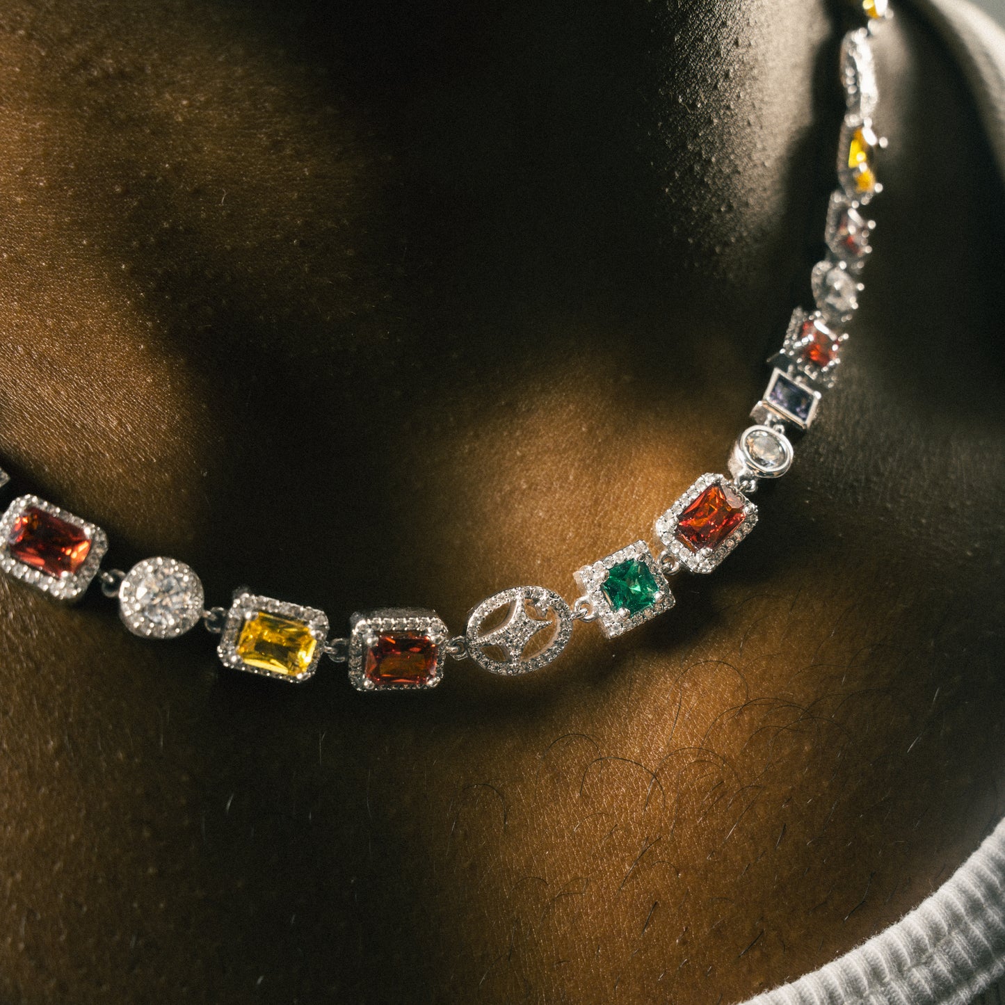Chaîne Multi Gemstone 8 mm Argentée