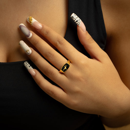 Signature Rectangle signet ring gold