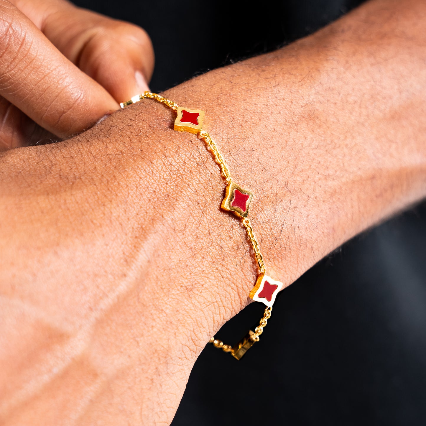 Bracelet Flower câble Doré - Motif Rouge