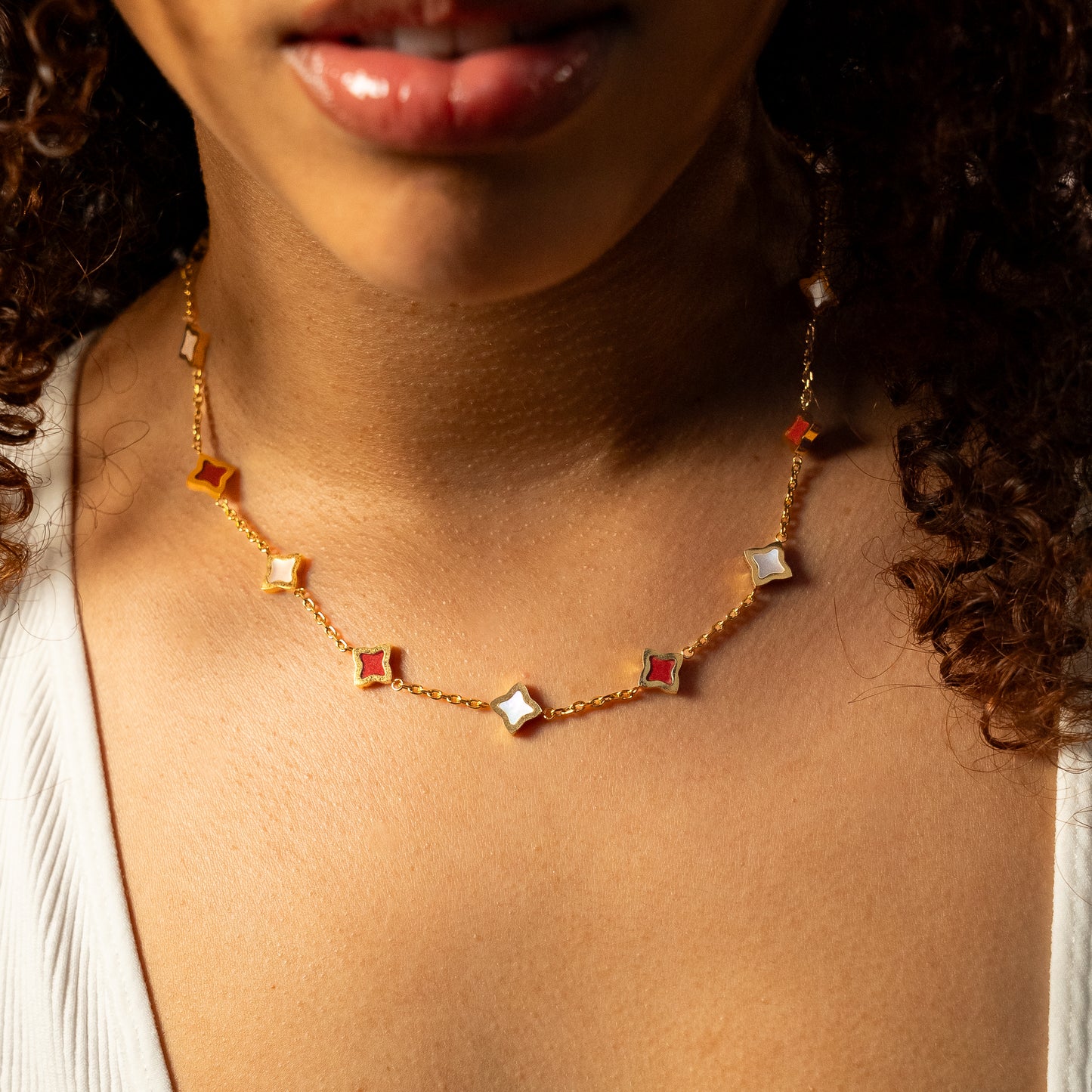 Gold Flower Cable Chain - White & Red Pattern