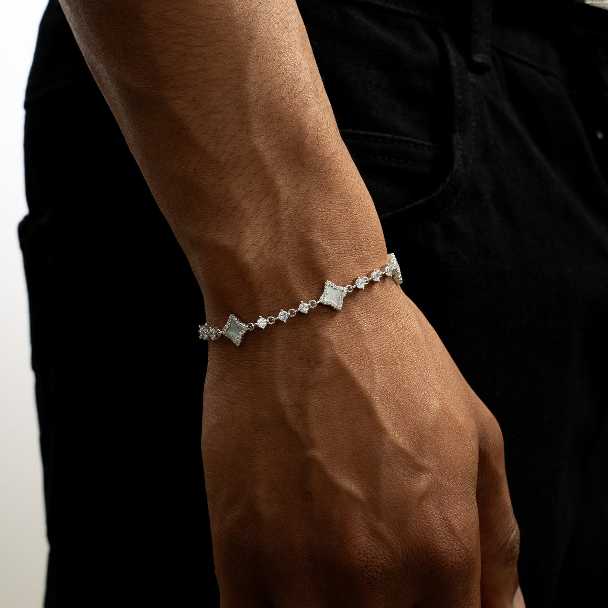 Bracelet Flower Tennis - 925 Sterling Silver / VVS Moissanite & Mother-of-Pearl