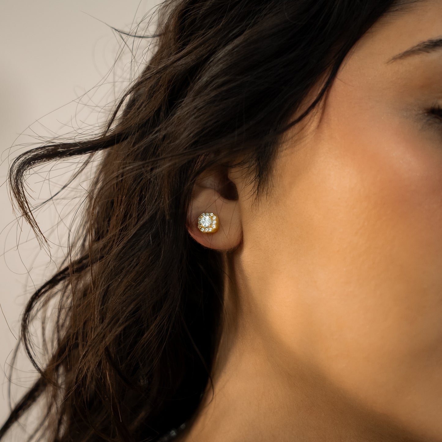 Pavé de brillance earrings dorées