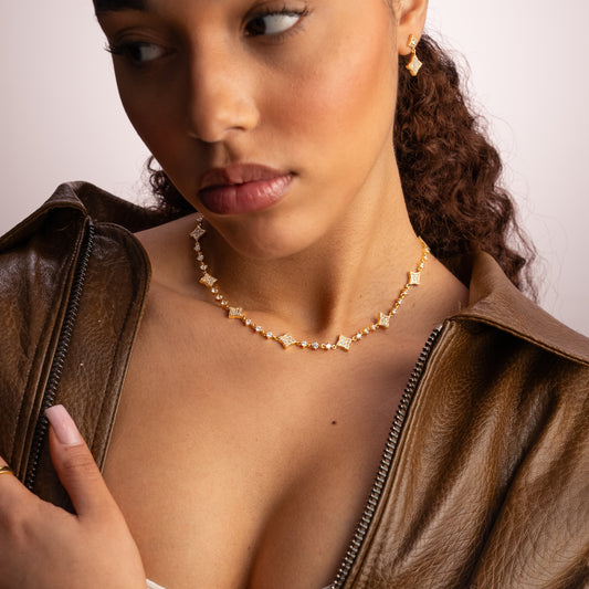 Chaîne Flower Tennis Dorée - Pierres blanches